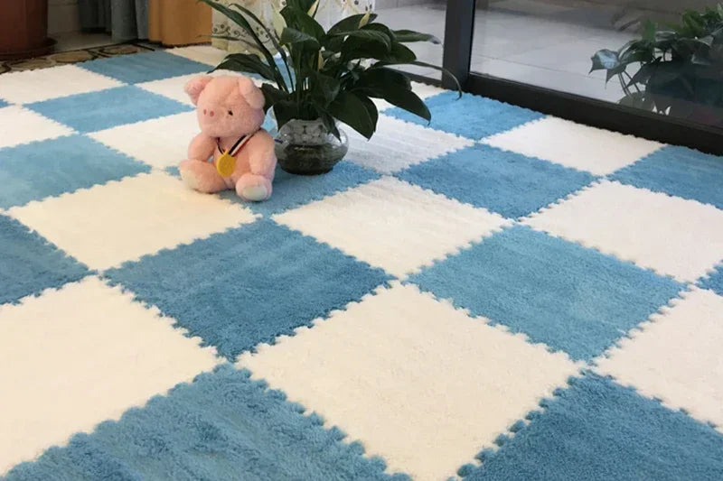 Cozy 30x30CM Soft Plush Rug for Kids - Versatile Play Mat & Puzzle Carpet for Bedrooms and Play Areas